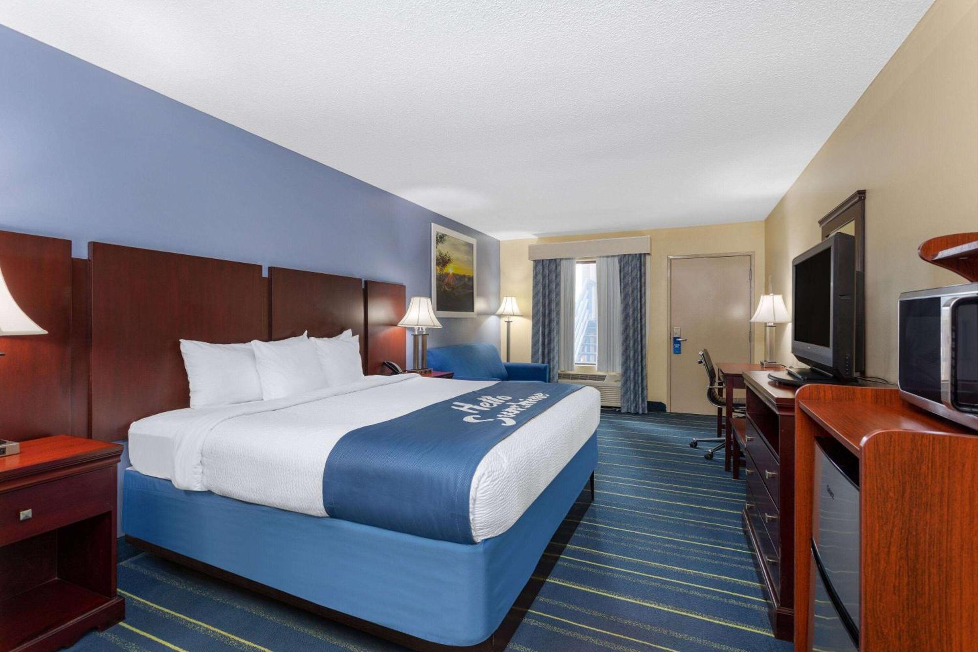 Days Inn By Wyndham Chipley Kültér fotó