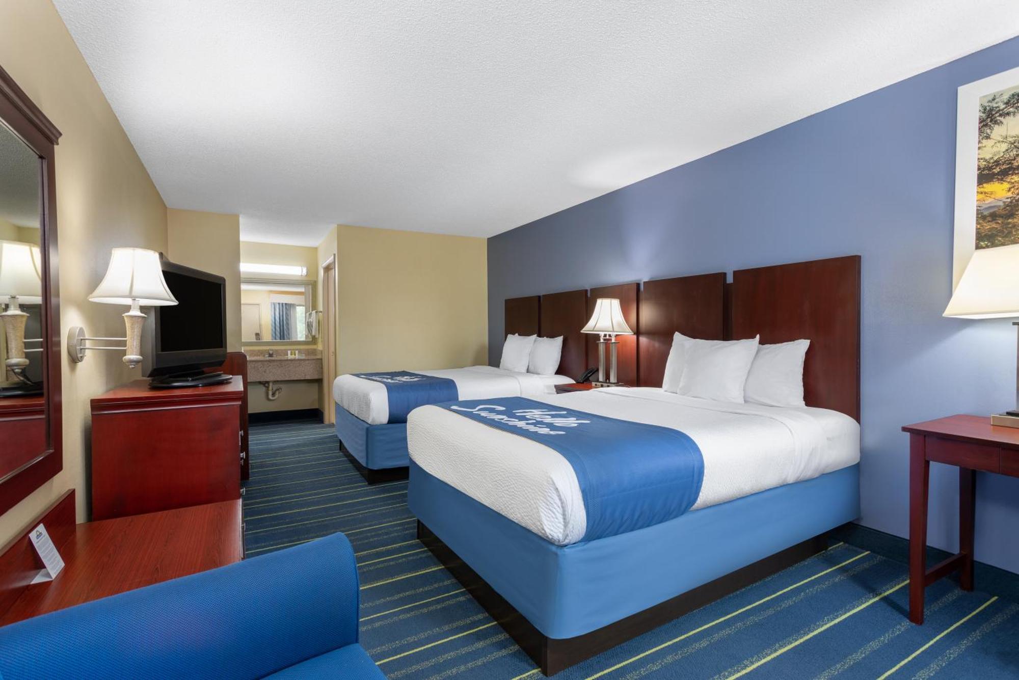 Days Inn By Wyndham Chipley Kültér fotó